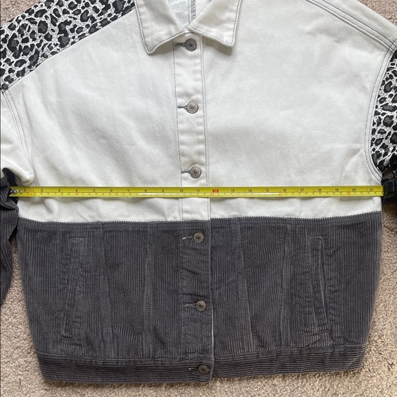 Two-Tone Jacket with Leopard Print - Picture 6 of 10